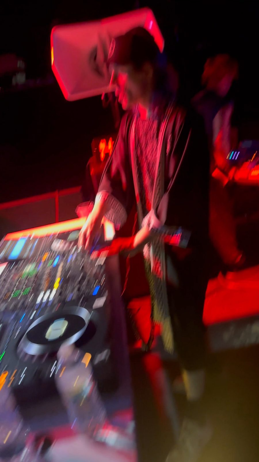 BIGGER THAN US live at Bigger Than Us Presents: HIVE, 1926 E 7th Pl, Los Angeles, 2026-04-04, photo 4